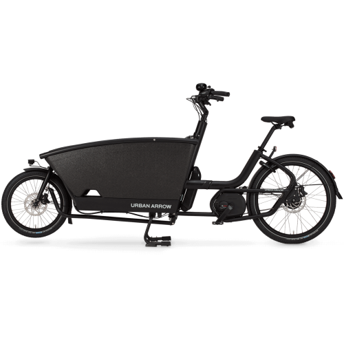 UA-family-performance-plus-black-F2_WEB
